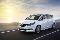 Novo Opel Zafira põe foco no conforto e na ligação com o exterior