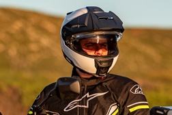Teste capacete Schuberth E2