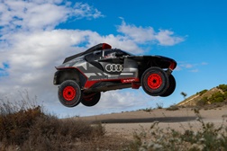 O novo Audi RS Q e-tron posto à prova em solo espanhol - Protótipo para Rally Dakar completa teste de oito dias