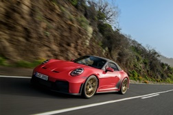 Novo 911 GT3 S/C: cabriolet de peso reduzido, motor atmosférico e transmissão manual - Disponível, pela primeira vez, numa versão descapotável com capota automática