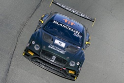 Álvaro Parente volta ao pódio - No GT World Challenge America   