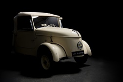 Peugeot VLV: a eletrificação nos anos 40 - Um mini-cabriolet de dois lugares com 3,3 cv !