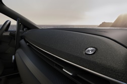 Design de áudio premiado no Mustang Mach-e - Ford que conforto com estilo e som Premium