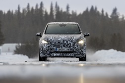 O primeiro CUPRA elétrico, a 30ºC negativos - Testes finais de inverno perto do Círculo Polar Ártico 