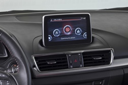 Sistema MZD Connect chega com o novo Mazda3