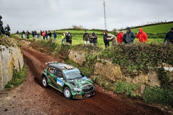ARC Sport: vitória fugiu por entre os dedos no Azores Rallye - Ricardo Moura dominou toda a prova e perdeu o rali nos últimos quilómetros