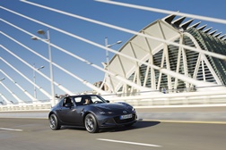 Mazda MX-5 RF 