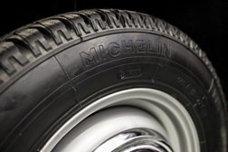 Michelin MX: De volta o melhor pneu para o Seat 600 - Michelin MX 145 R 12