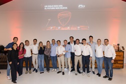 John McGuinness aponta ao regresso ao TT da Ilha de Man em 2027