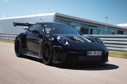 Novo 911 GT3 RS já está na grelha de partida - Revelação no dia 17 de agosto
