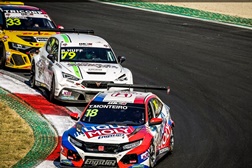 Tiago Monteiro em fim-de-semana conturbado em Itália - Graves problemas de pneus
