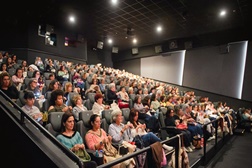 Tricotar no cinema? Vai ser possível no Centro Vasco da Gama já dia 17 de maio
