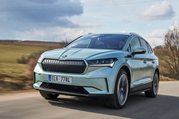 Škoda Enyaq IV: eficiente, emotivo e eletrizante - Linguagem de design emotiva e muito espaço para passageiros e bagagem