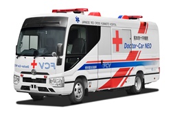 1ª clínica móvel do mundo de veículo elétrico a pilha de combustível - Iniciativa da Toyota e Cruz Vermelha Japonesa