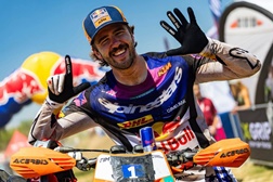 Graham Jarvis é o primeiro piloto a concluir os Red Bull Romaniacs numa moto elétrica