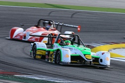 Jornada azarada para a Veloso Motorsport em Portimão