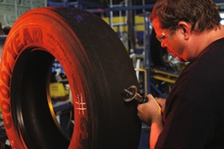Goodyear mostra os 7 passos do processo de criação de um pneu - Fabricar com rigor para a melhor qualidade final