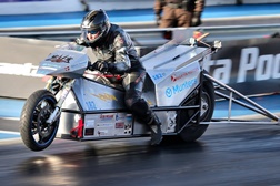 Silver Lightening bate recorde de aceleração para motos elétricas