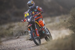 Dakar 2020 – 5ª etapa: Vitória para Price e Sunderland abandona