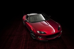 Mazda apresenta edição especial do MX-5 em  Nova Iorque
