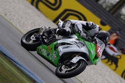 Chuva condiciona Tiago Dias