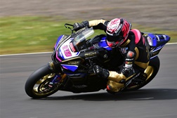 BSB, 2022 – Ray vence em Snetterton - Primeira de 3 corridas
