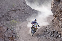 Ruben Faria - Dakar 2015: Subia a quatro na entrada no Chile