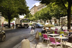 Renault testa modelo pré-série de e-truck na cidade de Lyon - Um elétrico para transportar resíduos sólidos