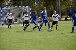 FOOTBALL FOR FRIENDSHIP junta treinadores dos  maiores clubes e escolas de futebol da Europa