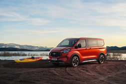 Nova Ford Tourneo Custom tecnologia de ponta e maior conforto - Nove lugares com espaço configurável