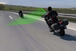 BMW Motorrad anuncia chegada do “cruise control” adaptativo