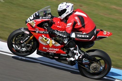 Britânico de Superbike – Ducati vence, mas com Glen Irwin