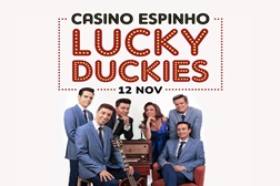 Lucky Duckies dão concerto cheio de glamour no Casino Espinho