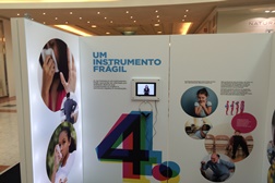 Exposição “A Voz Humana” no Amoreiras Shopping Center