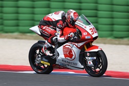 Moto 2- Australia - Nakagami mais rápido, Oliveira entre os primeiros