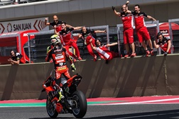 SBK, 2022, Argentina – Bautista luta pela vitória  - Razgatlioğlu 15º após queda