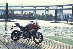 Triumph Tiger Sport 660 – Versatilidade em formato “triple”