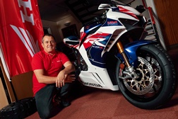 John McGuinness está de regresso à Honda para continuar a fazer história no TT