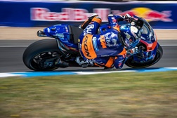 Miguel Oliveira renova contrato com a KTM para 2020