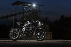 MV Agusta volta a mostrar a Dragster 800 RVS #1