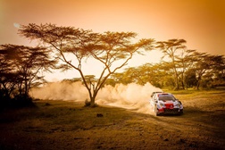 Toyota no Top do Pódio no Rali Safari - Toyota Yaris WRC com o 1º e 2º lugar