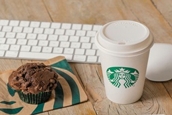 Glovo fecha parceria com Starbucks