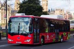 Londres já tem autocarros 100% eléctricos