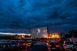 Música, cinema e sushi sobre rodas - ... tudo sem sair do automóvel