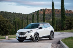 Novos Peugeot E-208 e Peugeot E-2008 - Desenvolvimentos tecnológicos resultam numa maior autonomia