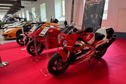 Motorclássico enche Lisboa de história sobre rodas