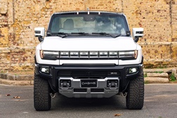 O primeiro Hummer EV de 1000hp chega ao Reino Unido - Este “monstro” elétrico tem uma autonomia estimada de 560 km