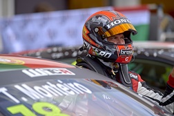 Tiago Monteiro  nos pontos no FIA WTCR na Hungria - Quando faltam 4 jornadas no Campeonato