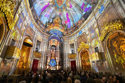Espetáculo “Spiritus” na Igreja dos Clérigos celebra visitante 100 mil - Experiência multimédia alcança número recorde de visitantes