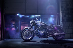 EICMA 2021 – Royal Enfield SG650 Concept
